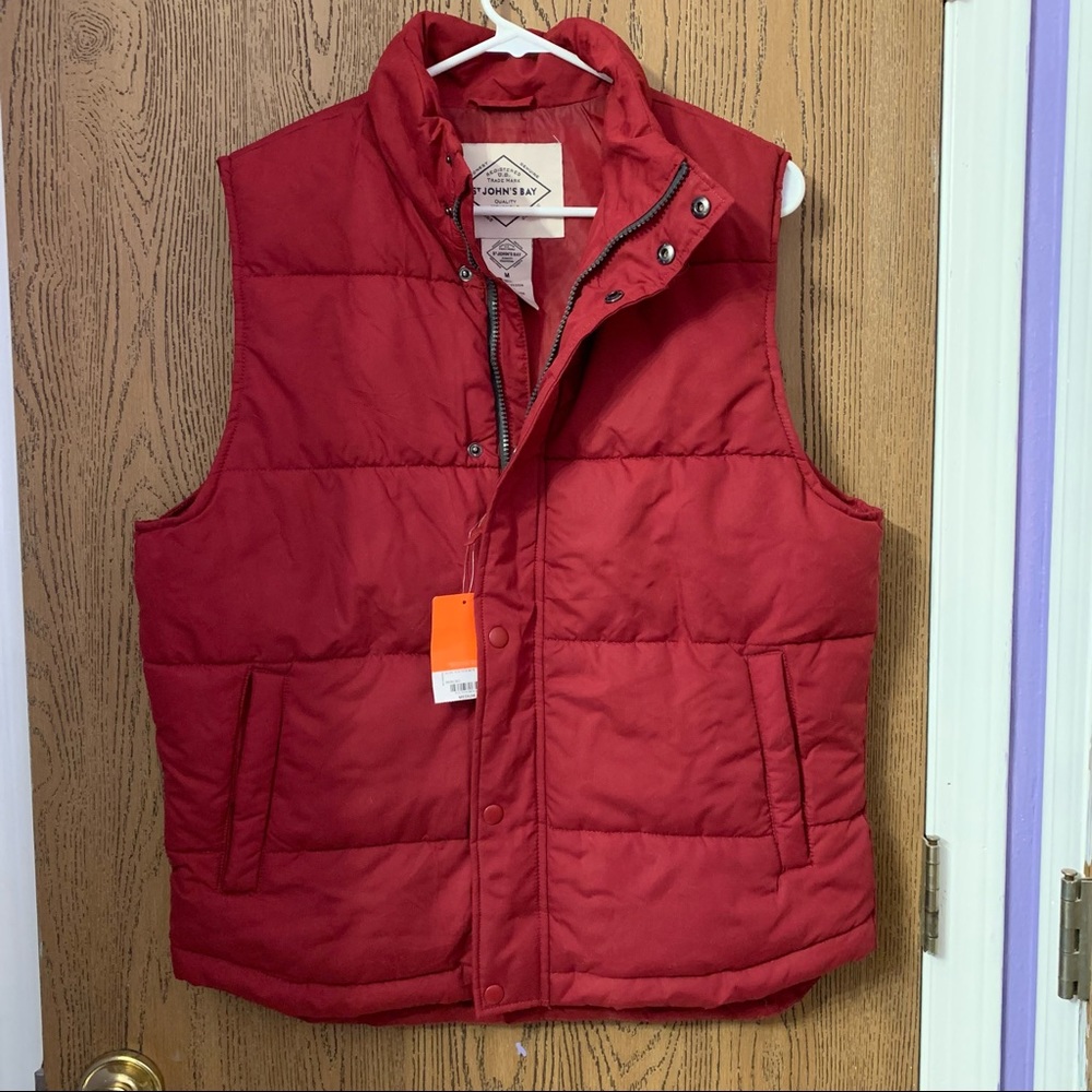 St. John’s Bay NWT Men’s Puffer Vest - Biking Red - Size medium